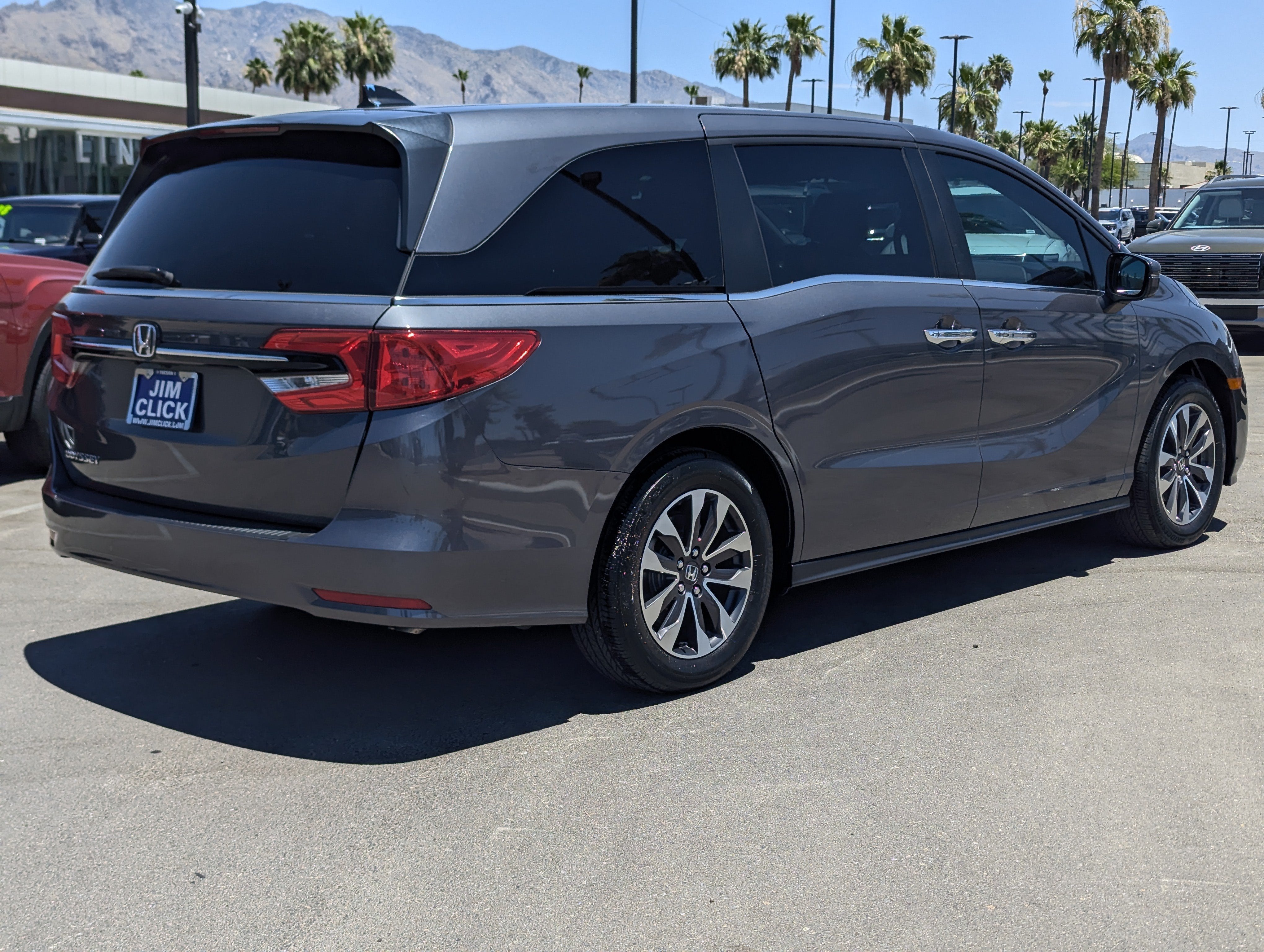 2024 Honda Odyssey — side profile view